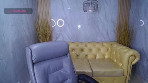 Lady Violet Bridgerton online show from 31, 1, 2025