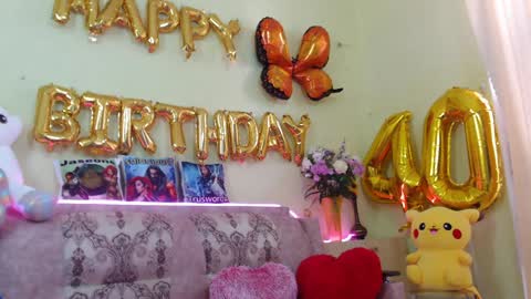 Sima Ladybigsmile online show from 22, 1, 2025