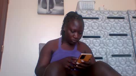 Snapshot of ladyblossoms19 chatting on 20, 1, 2025 lindah32 online show from 20, 1, 2025