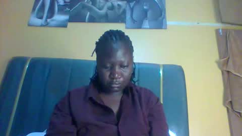 Snapshot of ladyblossoms19 chatting on 28, 9, 2025 lindah32 online show from 28, 9, 2025