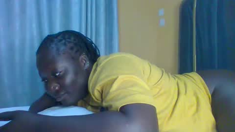 Snapshot of ladyblossoms19 chatting on 7, 10, 2025 lindah32 online show from 7, 10, 2025