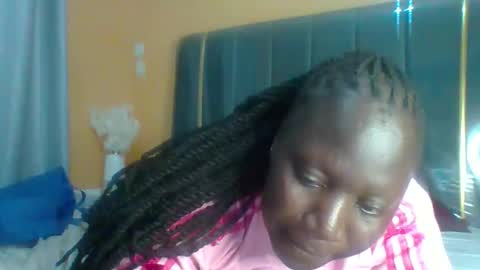 lindah32 online show from 18, 12, 2025