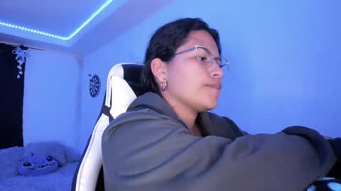  Lady  online show from 12, 1, 2025