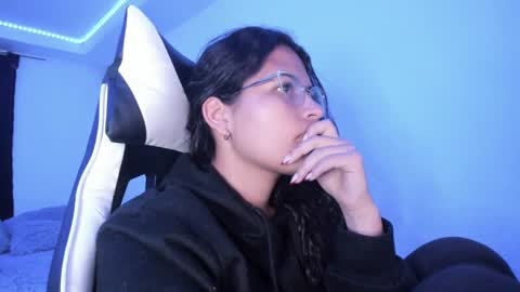  Lady  online show from 4, 3, 2025