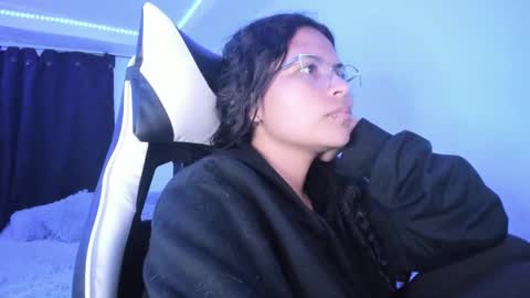  Lady  online show from 4, 3, 2025