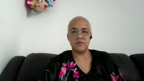 Stephanie online show from 24, 7, 2026