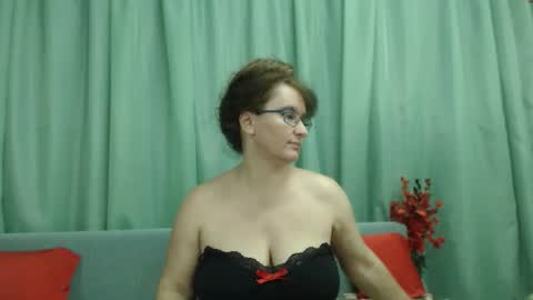 Nicole.... online show from 7, 12, 2024