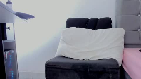 Snapshot of ladysexy_hot19 chatting on 5, 2, 2025 Ladysexy hot19 online show from 5, 2, 2025