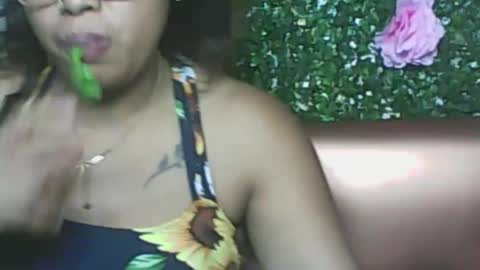 LadyXSnakes online show from 5, 12, 2025