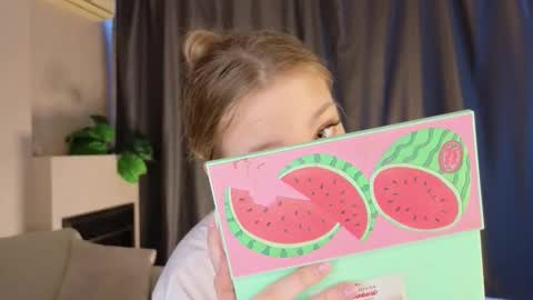 Snapshot of lafeti chatting on 28, 11, 2025 Lilia online show from 28, 11, 2025