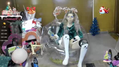 Skinnygirl online show from 17, 12, 2025