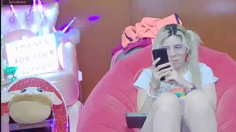 Snapshot of laflakita21 chatting on 10, 7, 2026 Skinnygirl online show from 10, 7, 2026