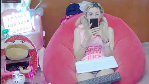 Snapshot of laflakita21 chatting on 11, 7, 2026 Skinnygirl online show from 11, 7, 2026