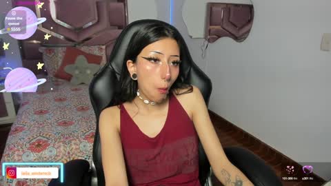 Snapshot of laila_angel chatting on 9, 12, 2024 laila_angel online show from 9, 12, 2024