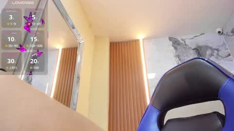   online show from 2, 10, 2025