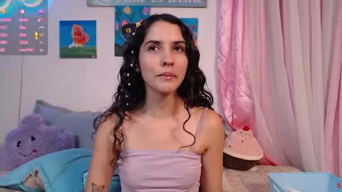 Snapshot of lailypink chatting on 6, 12, 2024 samanta online show from 6, 12, 2024