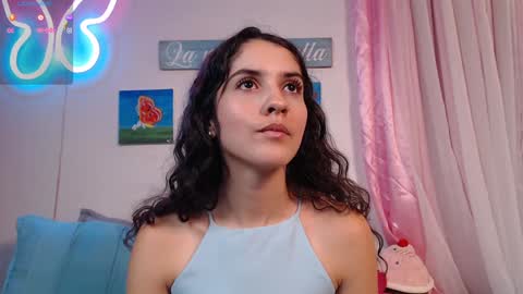 Snapshot of lailypink chatting on 7, 12, 2024 samanta online show from 7, 12, 2024