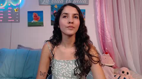 Snapshot of lailypink chatting on 15, 12, 2024 samanta online show from 15, 12, 2024
