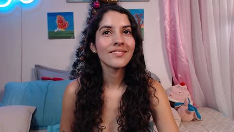 Snapshot of lailypink chatting on 24, 12, 2024 samanta online show from 24, 12, 2024