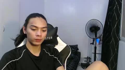 lalakinghugecock_2 online show from 12, 10, 2025