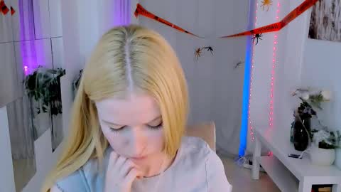 Laly online show from 22, 10, 2025