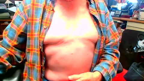 Snapshot of lamarbrazil chatting on 6, 2, 2025 lamarbrazil online show from 6, 2, 2025