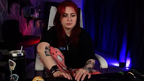 just call me Lana  and her security online show from 22, 3, 2026