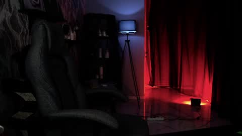 just call me Lana  and her security online show from 26, 3, 2026