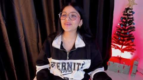 Snapshot of lana_dol chatting on 2, 1, 2025 ... . . ... online show from 2, 1, 2025