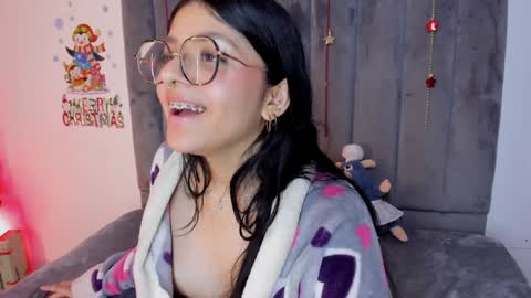Snapshot of lana_dol chatting on 6, 1, 2025 ... . . ... online show from 6, 1, 2025