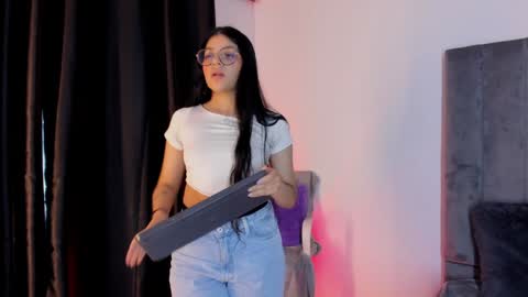 Snapshot of lana_dol chatting on 9, 1, 2025 ... . . ... online show from 9, 1, 2025