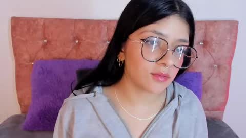 Snapshot of lana_dol chatting on 5, 3, 2025 ... . . ... online show from 5, 3, 2025