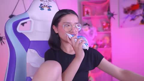 Snapshot of lana_dreams_ chatting on 22, 10, 2025 Lana online show from 22, 10, 2025