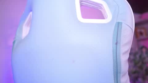 Snapshot of lana_dreams_ chatting on 6, 11, 2025 Lana online show from 6, 11, 2025