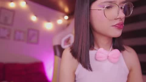 Snapshot of lana_dreams_ chatting on 7, 11, 2025 Lana online show from 7, 11, 2025