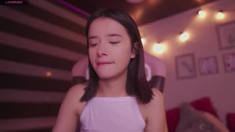 Snapshot of lana_dreams_ chatting on 15, 11, 2025 Lana online show from 15, 11, 2025