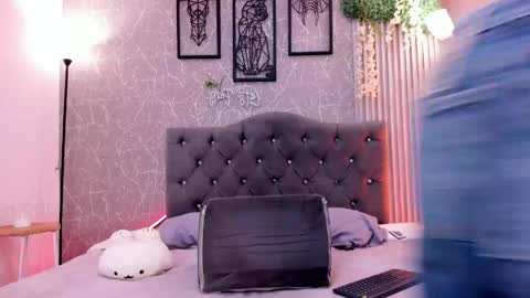 lana_gill online show from 17, 4, 2026