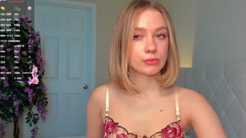 Lana online show from 12, 1, 2025