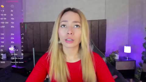 Snapshot of lanaamills chatting on 7, 11, 2025 Lana online show from 7, 11, 2025