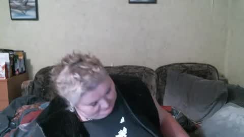 lanacat555 online show from 9, 3, 2025