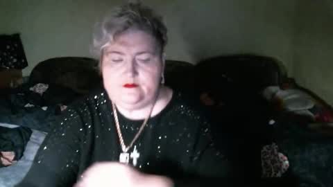 lanacat555 online show from 12, 11, 2025