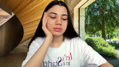 Snapshot of lanalandd chatting on 11, 9, 2025 Lana online show from 11, 9, 2025