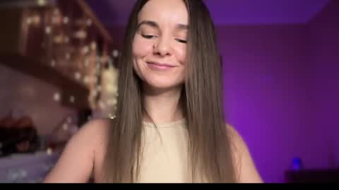 Snapshot of lanaloulou chatting on 25, 12, 2024 Lana online show from 25, 12, 2024