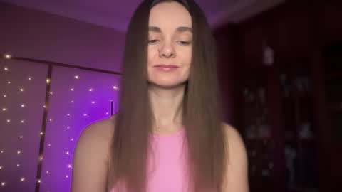 Snapshot of lanaloulou chatting on 9, 2, 2025 Lana online show from 9, 2, 2025
