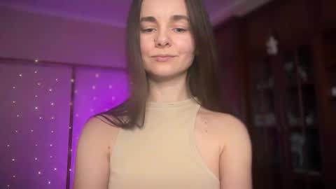 Snapshot of lanaloulou chatting on 28, 2, 2025 Lana online show from 28, 2, 2025