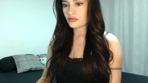 lanawinters1 online show from 14, 4, 2026