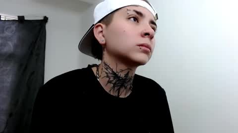 Snapshot of lannie_gonzales chatting on 5, 3, 2025 LANNIE   online show from 5, 3, 2025