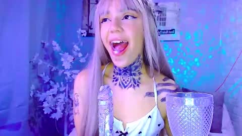 LANNIE   online show from 7, 11, 2025