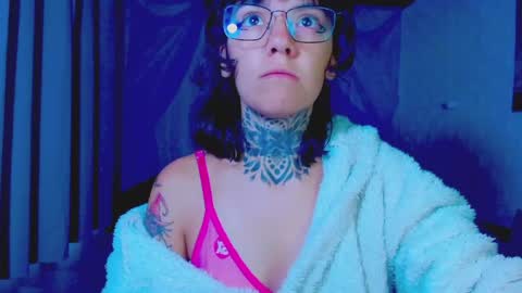 LANNIE   online show from 10, 4, 2026