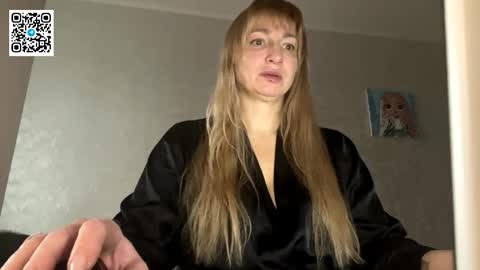 Snapshot of lapussia chatting on 16, 12, 2025 Olena online show from 16, 12, 2025